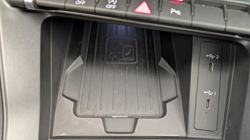 AUDI Q3 35 TDI 150 ch S tronic 7 Design - ref: 1-378592 - Photo 20