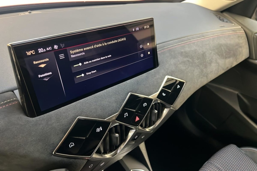 DS DS3 PureTech 100 BVM6 Performance Line - ref: 1-378601 - Photo 17