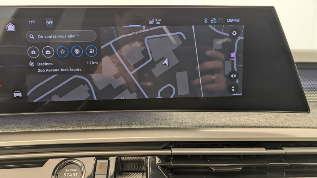 PEUGEOT 3008 Hybrid 145 e-DCS6 GT - ref: 1-378629 - Photo 18