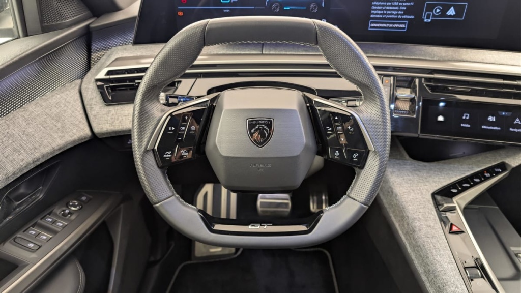 PEUGEOT 3008 Hybrid 145 e-DCS6 GT - ref: 1-378637 - Photo 14