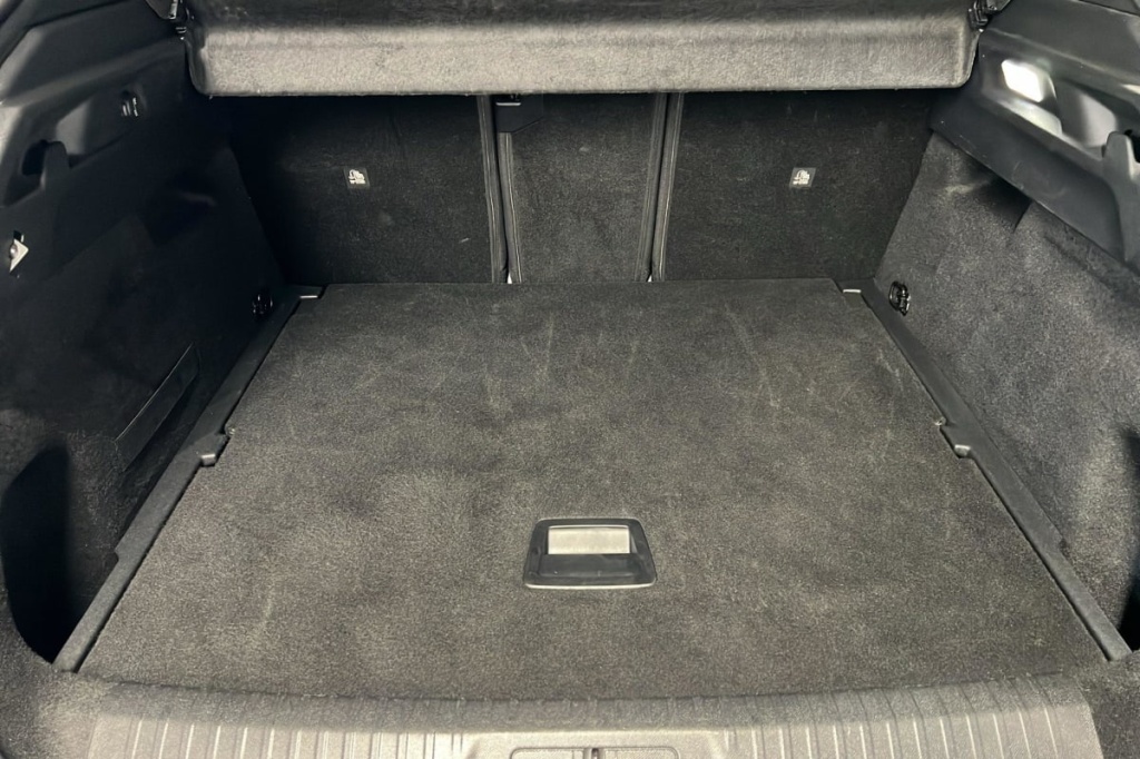 PEUGEOT 3008 Hybrid 145 e-DCS6 GT - ref: 1-378642 - Photo 11