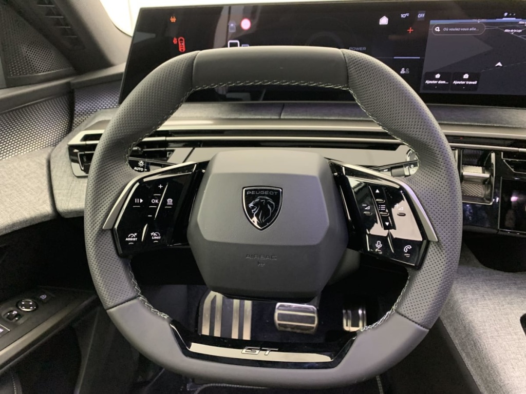 PEUGEOT 5008 Hybrid 145 e-DCS6 GT - ref: 1-378674 - Photo 17