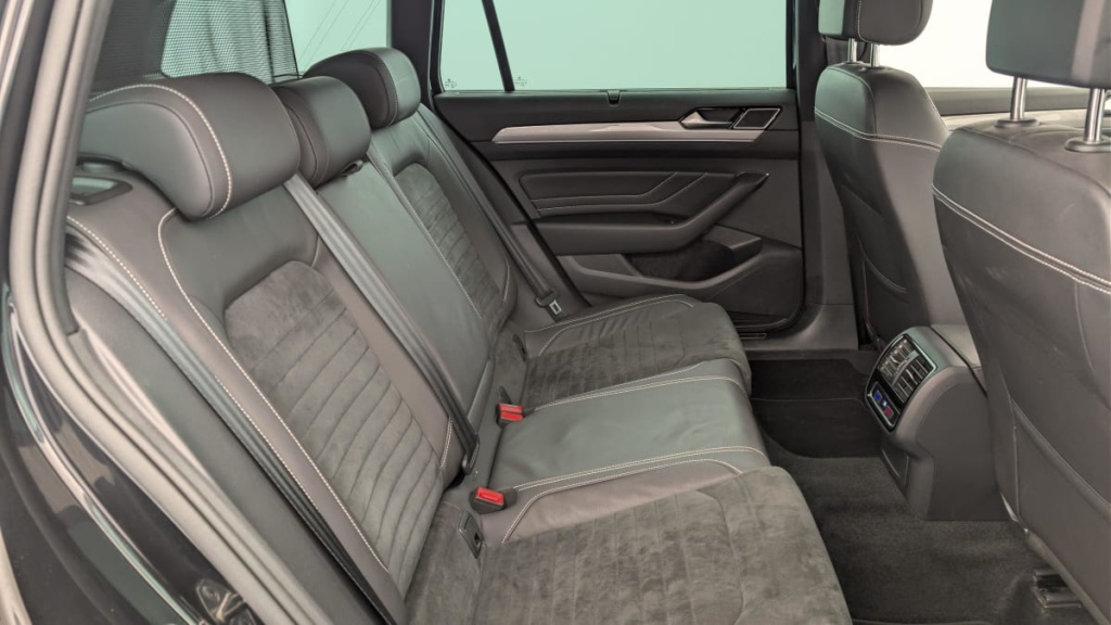 VOLKSWAGEN Passat SW 1.4 TSI Hybride Rechargeable DSG6 GTE - ref: 1-378683 - Photo 10