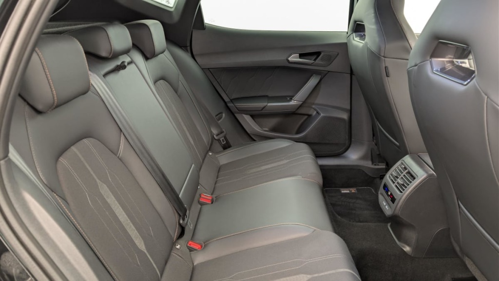 CUPRA Formentor 1.4 e-HYBRID 204 ch DSG6 Business Edition - ref: 1-378780 - Photo 10