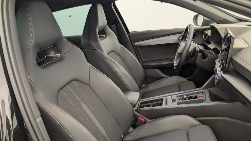 CUPRA Formentor 1.4 e-HYBRID 204 ch DSG6 Business Edition - ref: 1-378780 - Photo 9