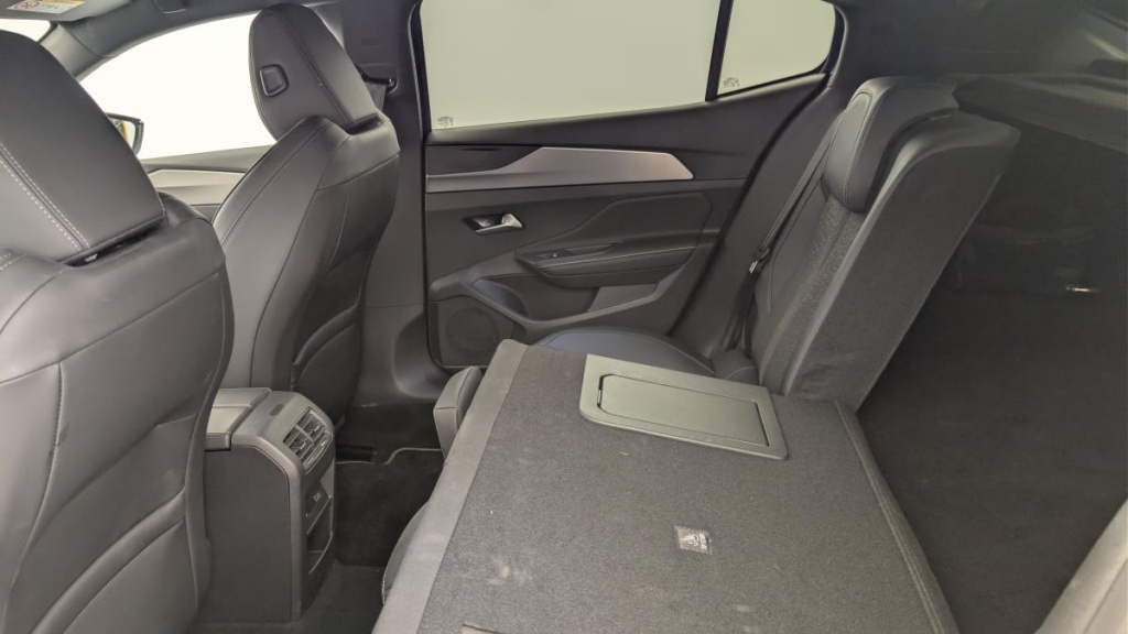 PEUGEOT 408 Hybrid 145 e-DCS6 GT - ref: 1-378856 - Photo 12