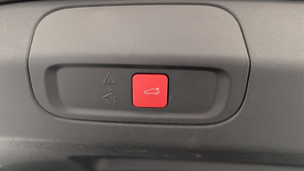 PEUGEOT 408 Hybrid 145 e-DCS6 GT - ref: 1-378856 - Photo 20