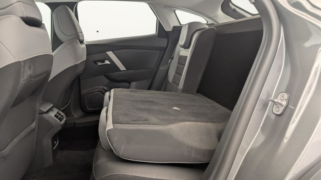 CITROEN C4 PureTech 130 EAT8 Plus - ref: 1-378886 - Photo 12