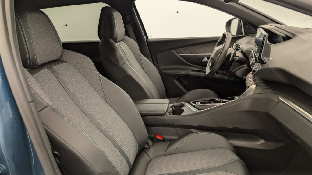 PEUGEOT 5008 BlueHDi 130ch S S EAT8 Allure Pack - ref: 1-378893 - Photo 9