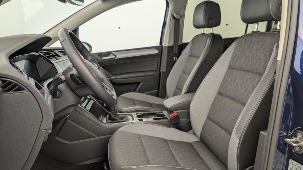 VOLKSWAGEN Touran 2.0 TDI 150 DSG7 7pl VW Edition - ref: 1-378927 - Photo 16