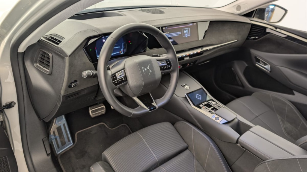 DS DS4 BlueHDi 130 EAT8 Etoile - Alcantara - ref: 1-378945 - Photo 15