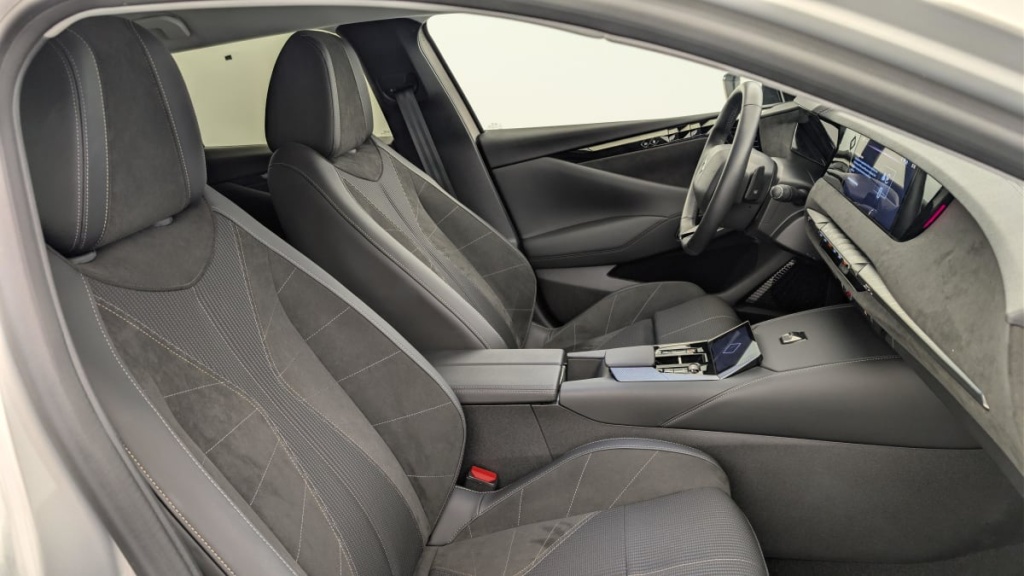 DS DS4 BlueHDi 130 EAT8 Etoile - Alcantara - ref: 1-378945 - Photo 9