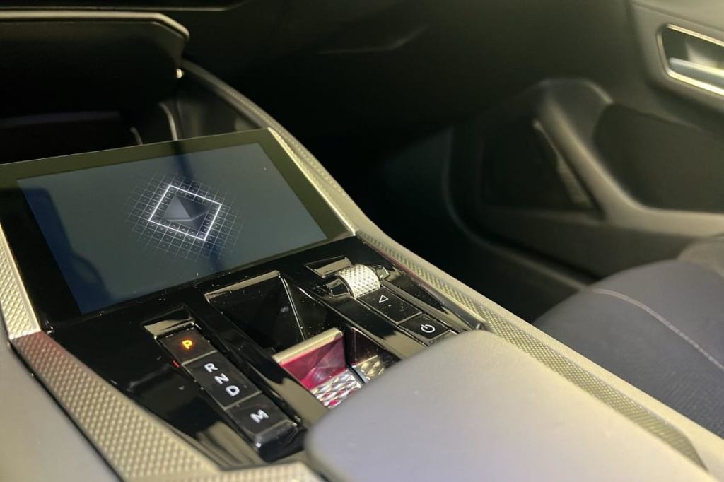 DS DS4 BlueHDi 130 EAT8 Etoile - Alcantara - ref: 1-378949 - Photo 16