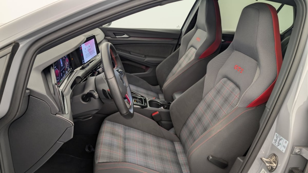 VOLKSWAGEN Golf 2.0 TSI 245 DSG7 GTI - ref: 1-379109 - Photo 16