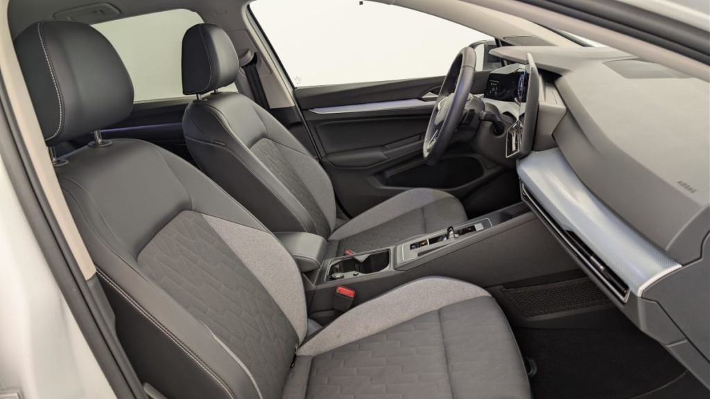 VOLKSWAGEN Golf 2.0 TDI 150 DSG7 LIFE PLUS - ref: 1-379227 - Photo 9