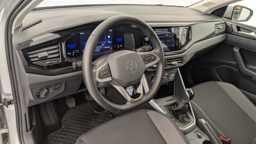 VOLKSWAGEN Polo 1.0 80 S S BVM5 - ref: 1-379363 - Photo 15