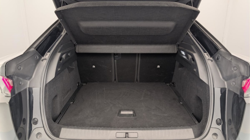 PEUGEOT 3008 Hybrid 145 e-DCS6 GT - ref: 1-379649 - Photo 11