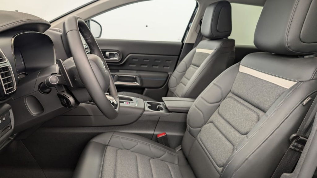 CITROEN C5 Aircross Hybride 145 e-DCS6 Max - ref: 1-379669 - Photo 16