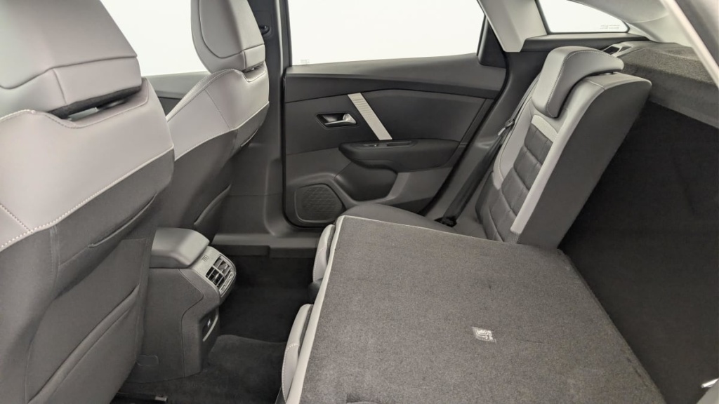 CITROEN C4 PureTech 130 EAT8 Plus - ref: 1-379710 - Photo 12