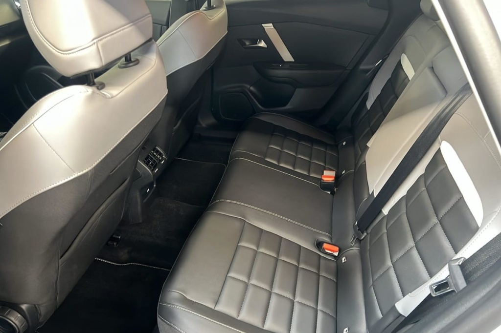 CITROEN C4 Hybride 145 e-DCS6 Max - ref: 1-379719 - Photo 10