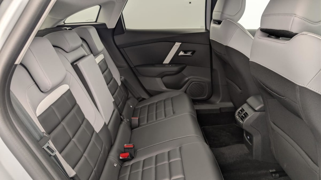 CITROEN C4 Hybride 145 e-DCS6 Max - ref: 1-379720 - Photo 10