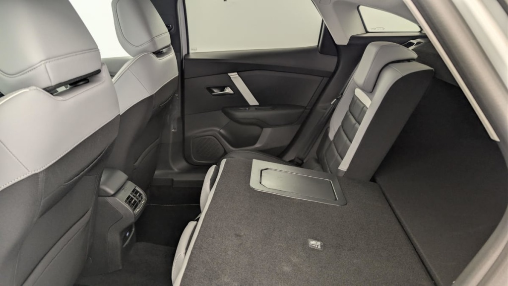 CITROEN C4 Hybride 145 e-DCS6 Max - ref: 1-379720 - Photo 12