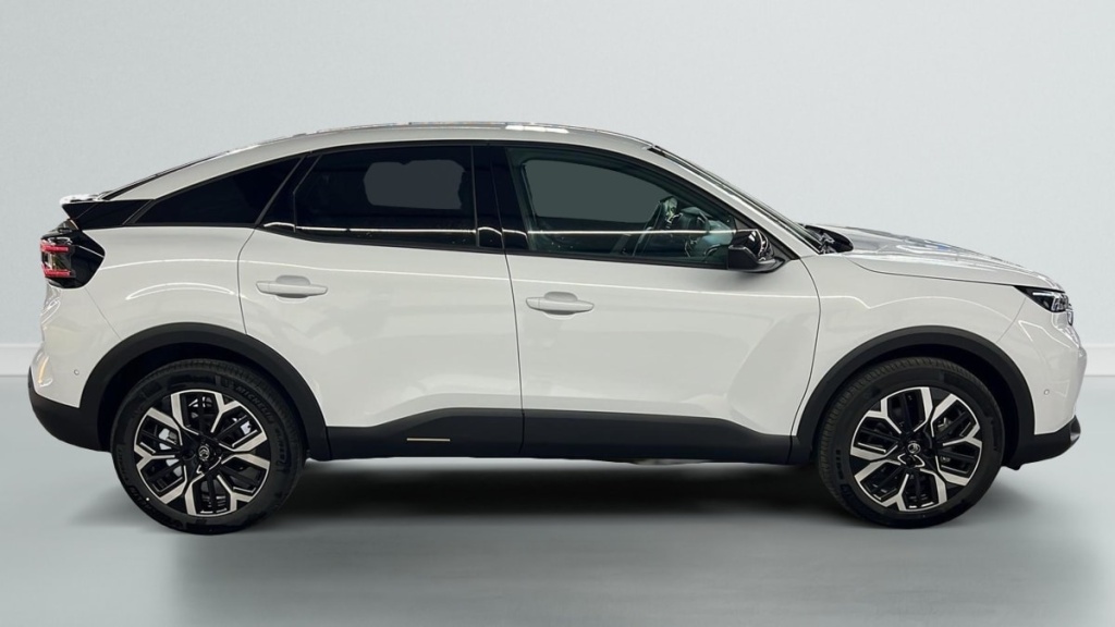 CITROEN C4 Hybride 145 e-DCS6 Max - ref: 1-379730 - Photo 8