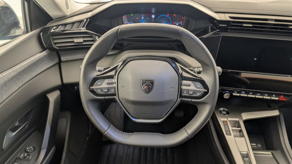 PEUGEOT 408 Hybrid 145 e-DCS6 Allure - ref: 1-379732 - Photo 14