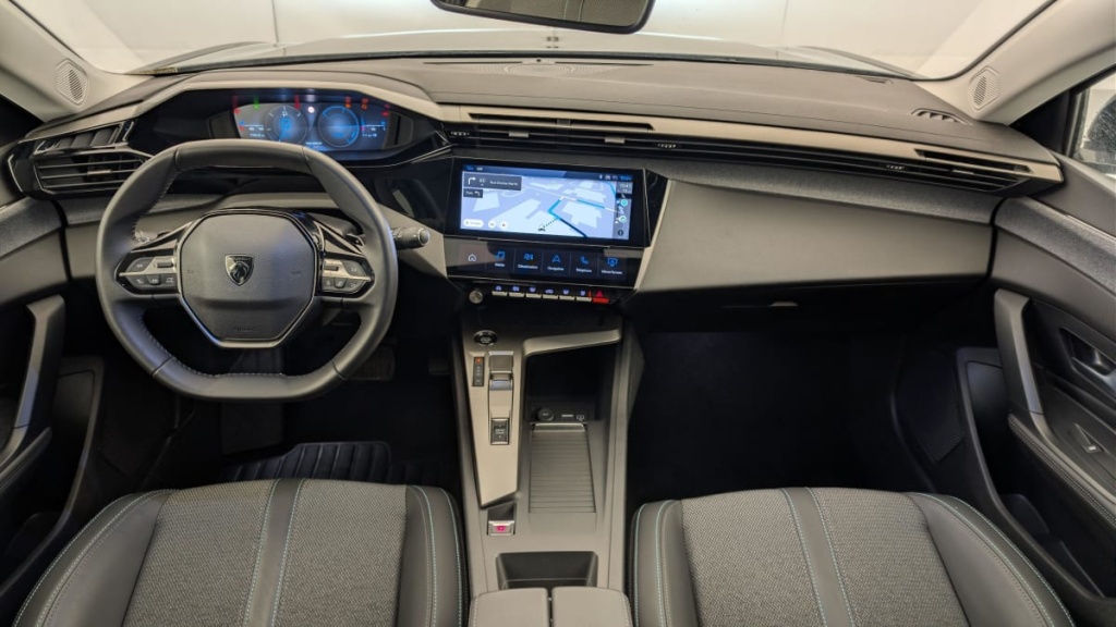 PEUGEOT 408 Hybrid 145 e-DCS6 Allure - ref: 1-379734 - Photo 13