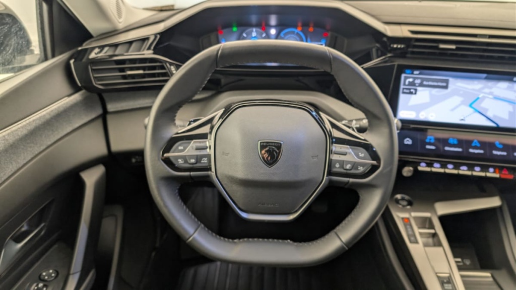 PEUGEOT 408 Hybrid 145 e-DCS6 Allure - ref: 1-379734 - Photo 14