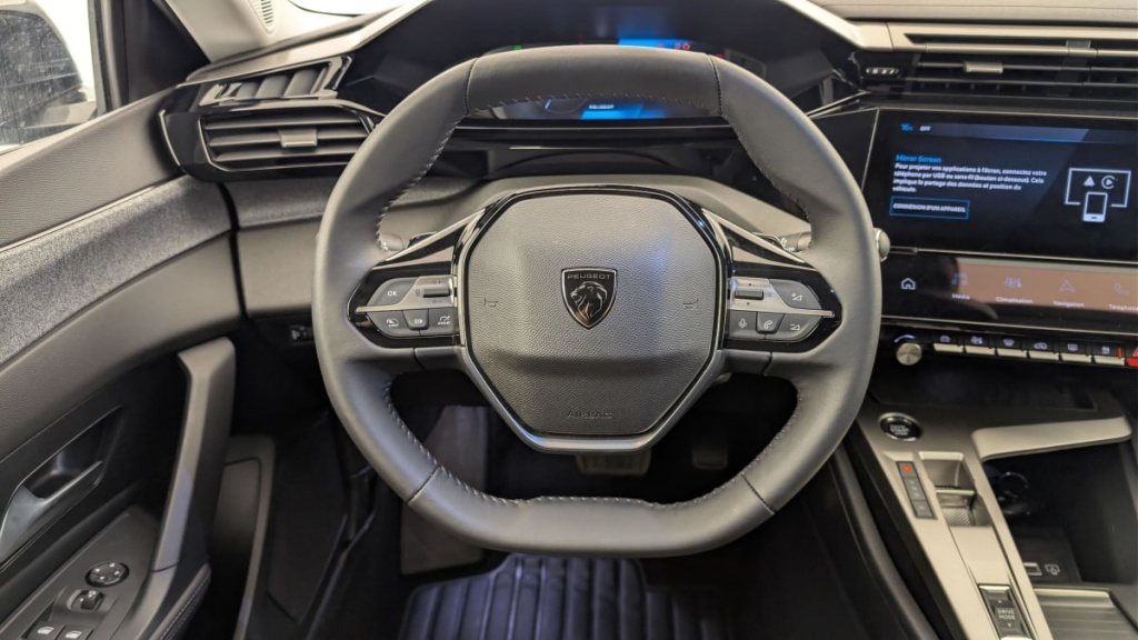 PEUGEOT 308 Hybrid 145 e-DCS6 Allure - ref: 1-379929 - Photo 14