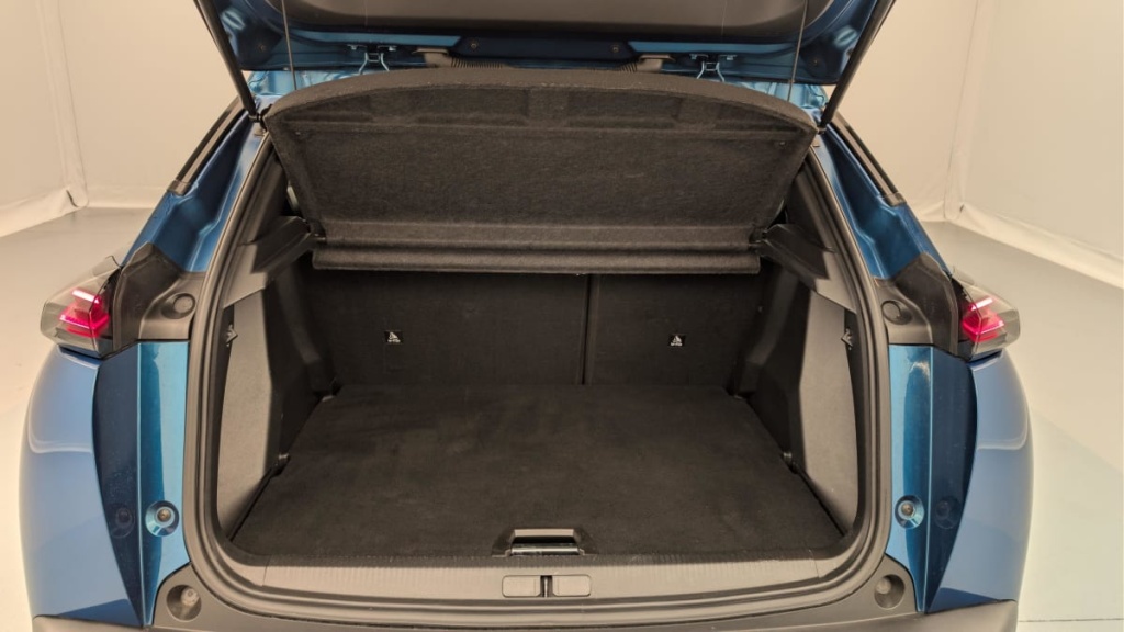 PEUGEOT 2008 Hybrid 145 e-DCS6 Allure - ref: 1-379947 - Photo 11