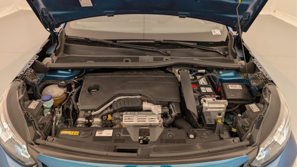 PEUGEOT 2008 Hybrid 145 e-DCS6 Allure - ref: 1-379947 - Photo 20