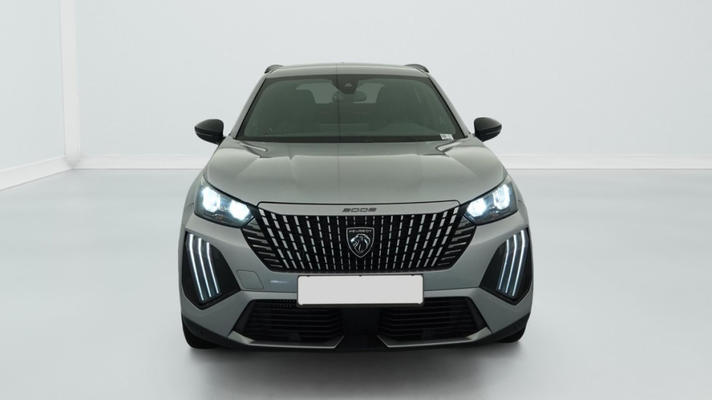 PEUGEOT 2008 Hybrid 145 e-DCS6 Allure - ref: 1-379966 - Photo 2