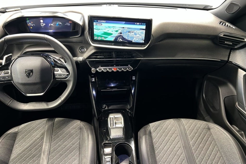 PEUGEOT 2008 Hybrid 145 e-DCS6 Allure - ref: 1-379980 - Photo 12