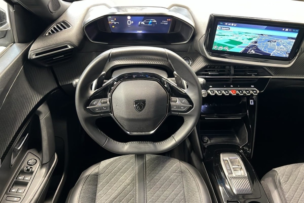 PEUGEOT 2008 Hybrid 145 e-DCS6 Allure - ref: 1-379980 - Photo 13