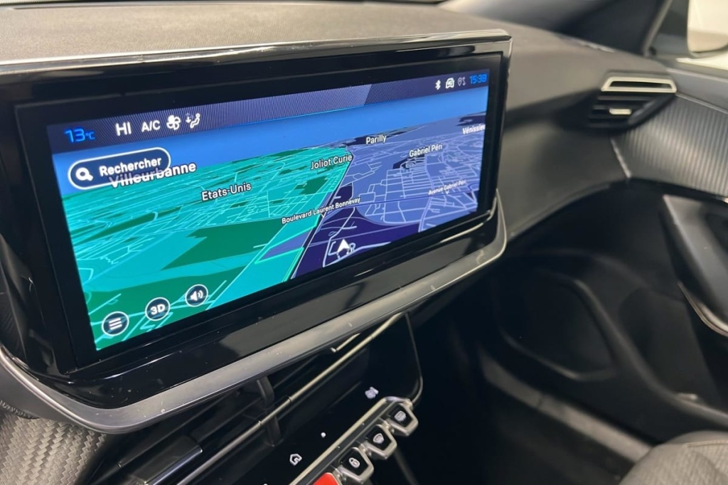 PEUGEOT 2008 Hybrid 145 e-DCS6 Allure - ref: 1-379980 - Photo 17