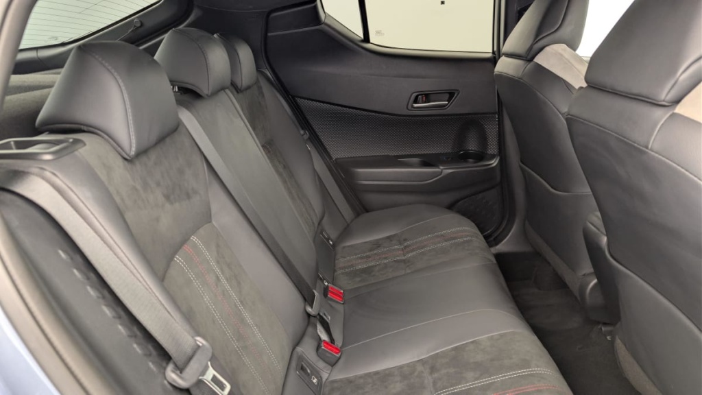 TOYOTA C-HR 2.0L GR-SPORT - ref: 1-380352 - Photo 10