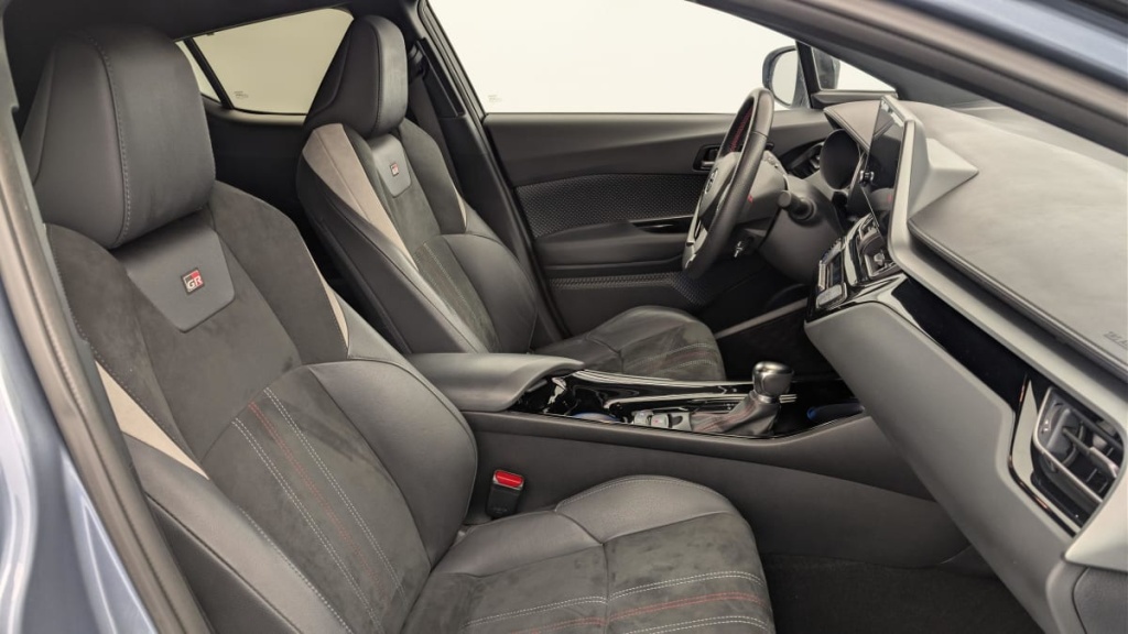 TOYOTA C-HR 2.0L GR-SPORT - ref: 1-380352 - Photo 9