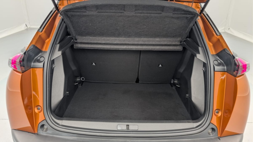 PEUGEOT 2008 136 ch GT - ref: 1-380685 - Photo 11