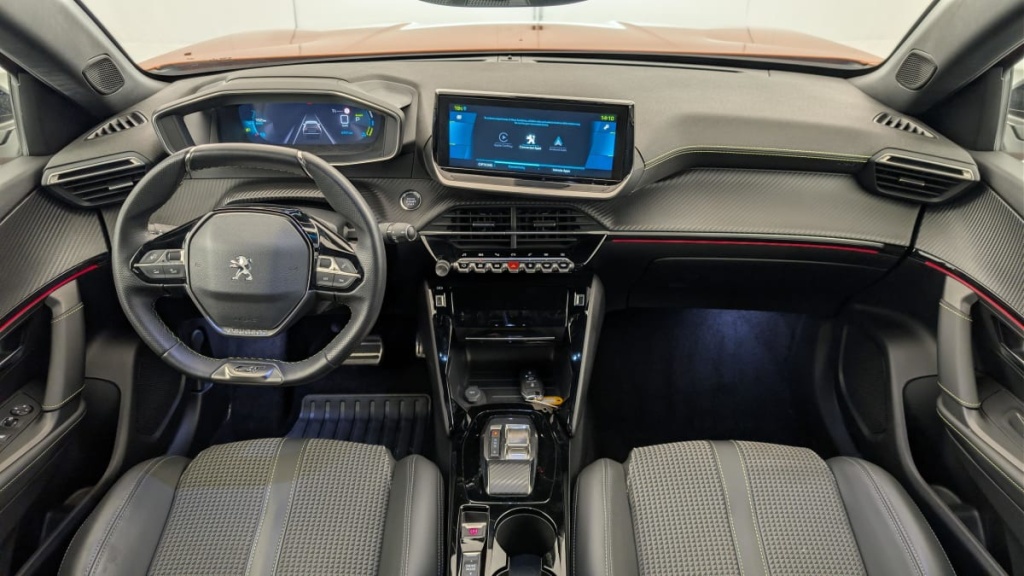 PEUGEOT 2008 136 ch GT - ref: 1-380685 - Photo 13