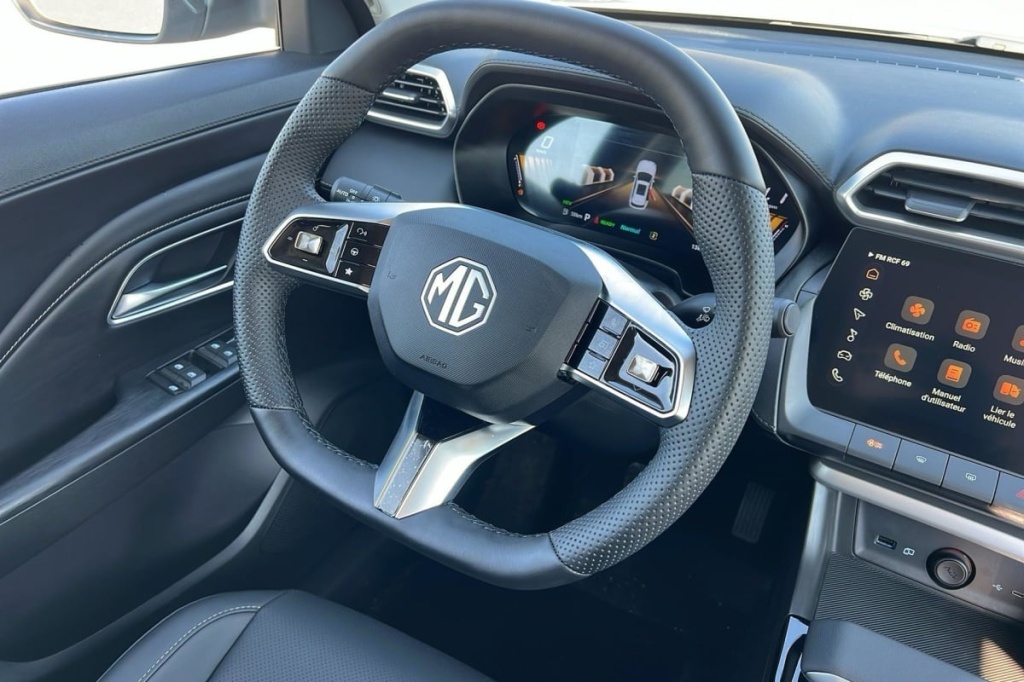 MG ZS 1.5 L Hybrid+ 197 ch Luxury - ref: 1-380747 - Photo 13