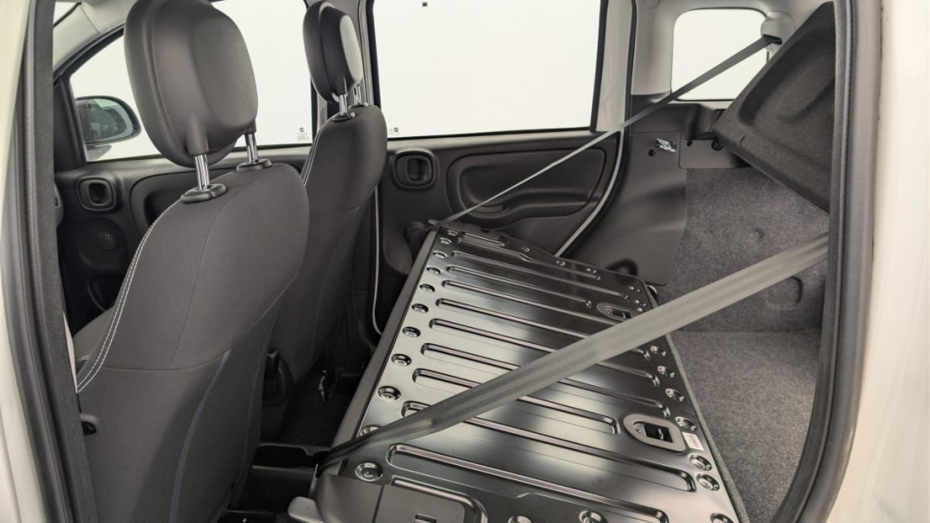 FIAT Panda 1.0 70 CH HYBRID BSG S S - ref: 1-380892 - Photo 12