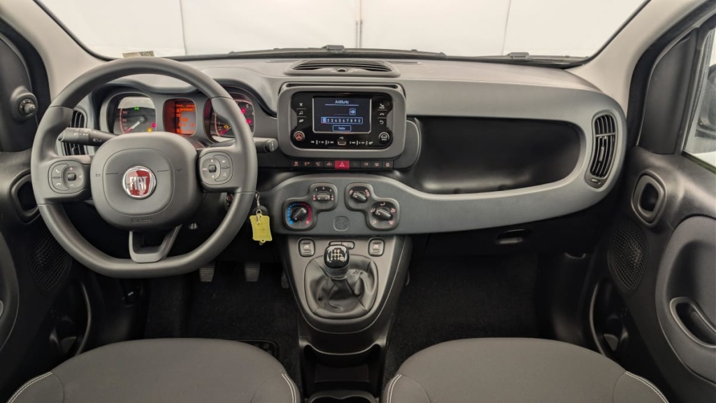 FIAT Panda 1.0 70 CH HYBRID BSG S S - ref: 1-380892 - Photo 13