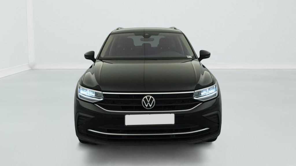 VOLKSWAGEN Tiguan 1.5 TSI 130ch BVM6 Active - ref: 1-381083 - Photo 2