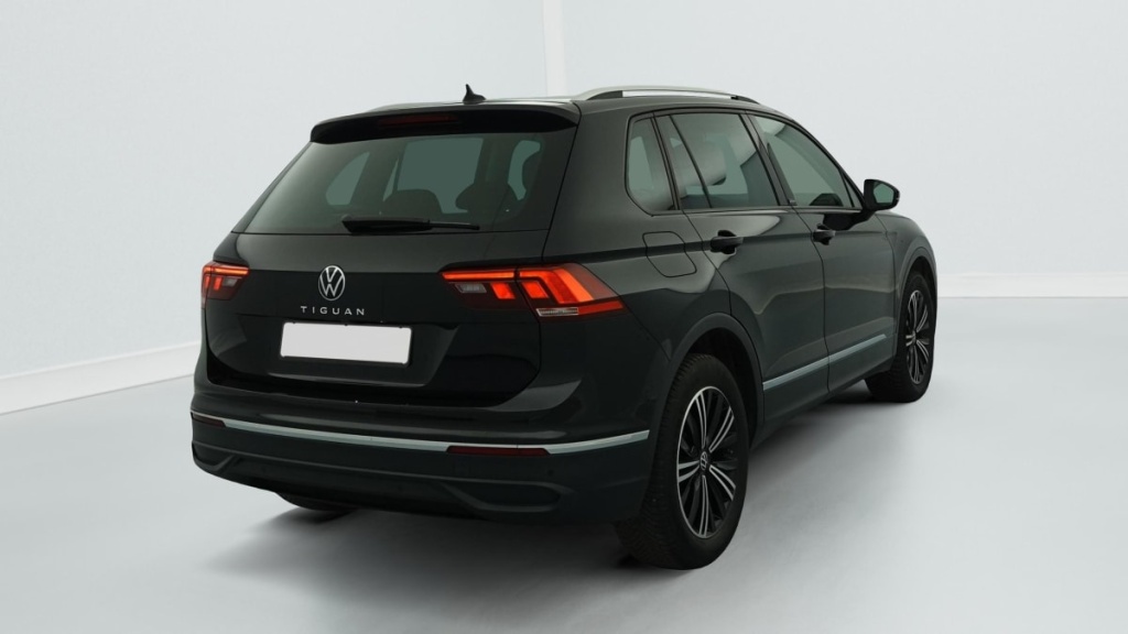 VOLKSWAGEN Tiguan 1.5 TSI 130ch BVM6 Active - ref: 1-381083 - Photo 7