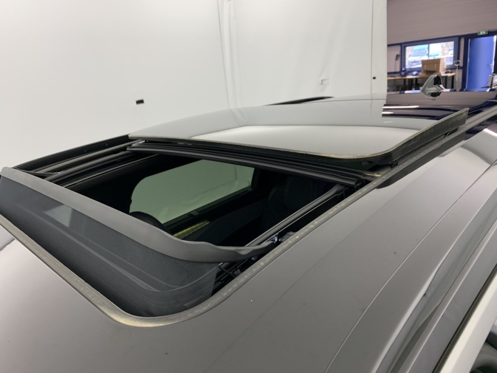 PEUGEOT 5008 Hybrid 145 e-DCS6 GT - ref: 1-381151 - Photo 18