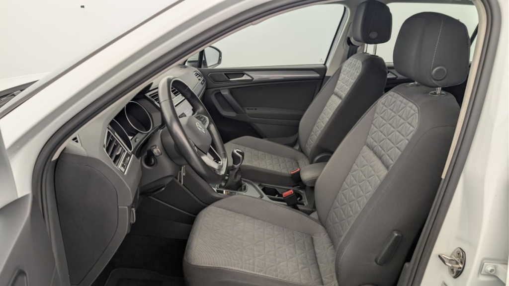 VOLKSWAGEN Tiguan 2.0 TDI 122CH BVM6 LIFE - ref: 1-381187 - Photo 12