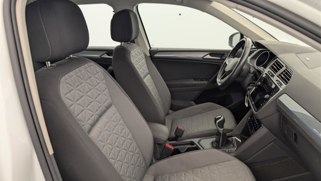 VOLKSWAGEN Tiguan 2.0 TDI 122CH BVM6 LIFE - ref: 1-381187 - Photo 13