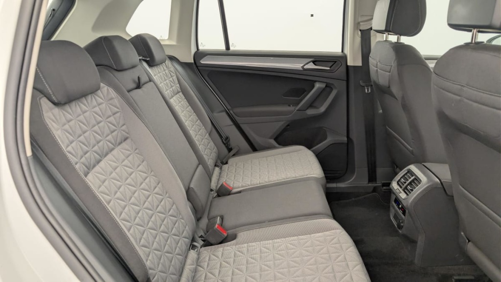 VOLKSWAGEN Tiguan 2.0 TDI 122CH BVM6 LIFE - ref: 1-381187 - Photo 15